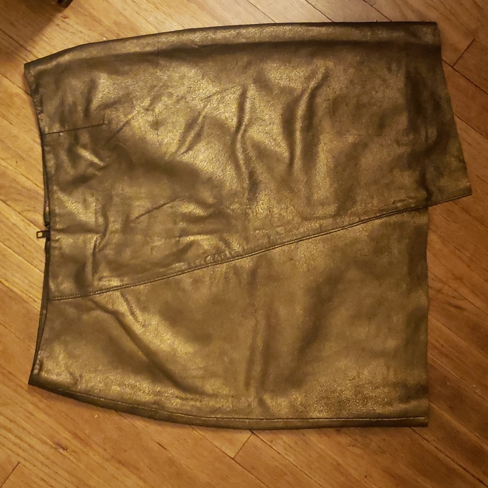 TROUVE Sz 2 Golden Shimmering Bronze Soft genuine LEATHER Skirt NWT